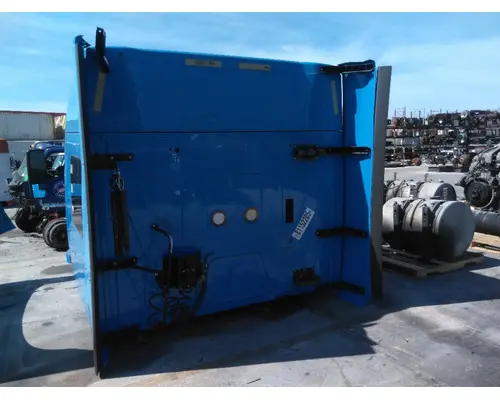 INTERNATIONAL PROSTAR 122 CAB