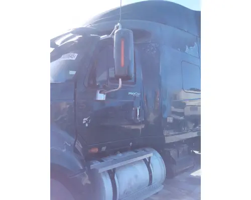 INTERNATIONAL PROSTAR 122 CAB