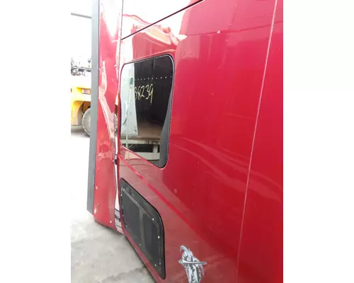 INTERNATIONAL PROSTAR 122 CAB