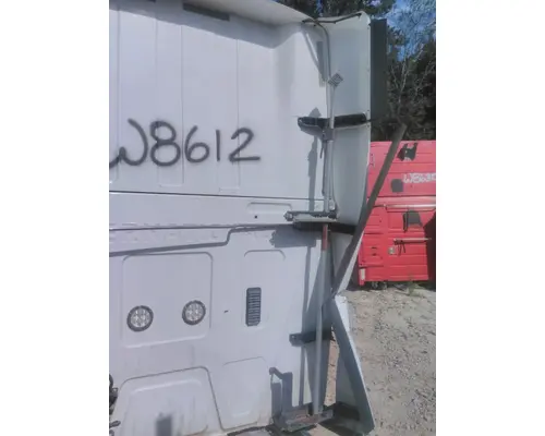 INTERNATIONAL PROSTAR 122 CAB