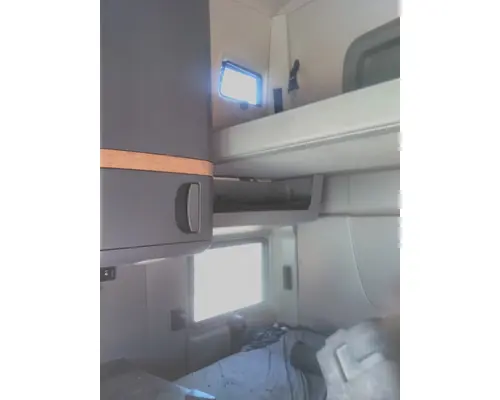 INTERNATIONAL PROSTAR 122 CAB