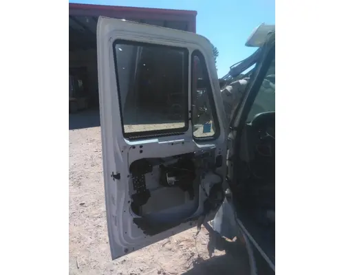 INTERNATIONAL PROSTAR 122 CAB
