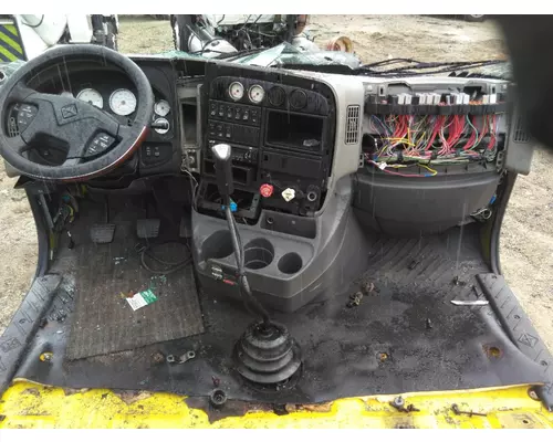 INTERNATIONAL PROSTAR 122 CAB
