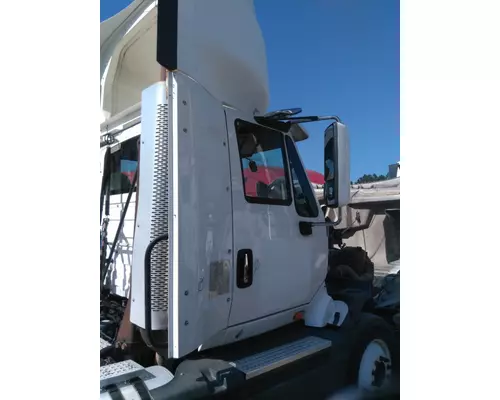 INTERNATIONAL PROSTAR 122 CAB
