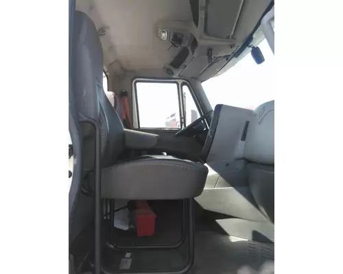 INTERNATIONAL PROSTAR 122 CAB