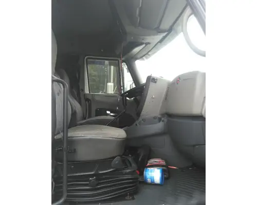 INTERNATIONAL PROSTAR 122 CAB