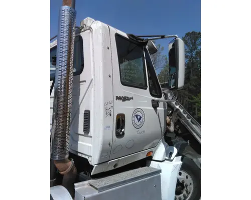 INTERNATIONAL PROSTAR 122 CAB
