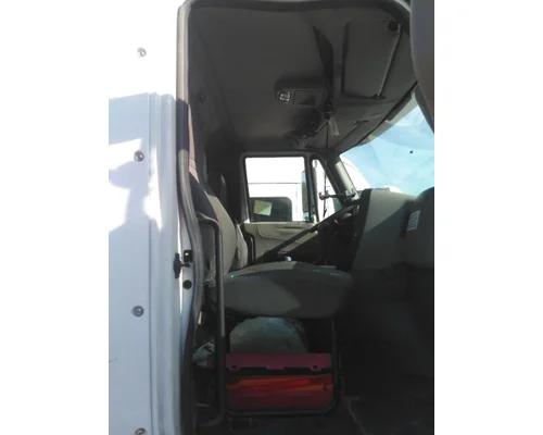 INTERNATIONAL PROSTAR 122 CAB