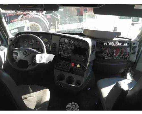 INTERNATIONAL PROSTAR 122 CAB