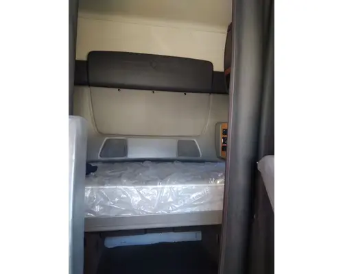 INTERNATIONAL PROSTAR 122 CAB