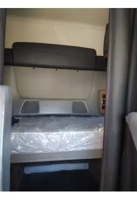 INTERNATIONAL PROSTAR 122 CAB