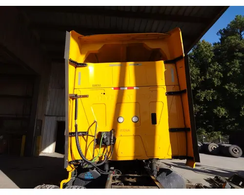 INTERNATIONAL PROSTAR 122 CAB
