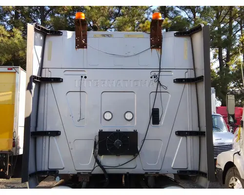 INTERNATIONAL PROSTAR 122 CAB