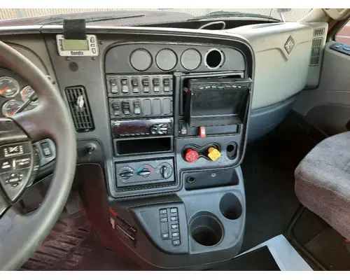 INTERNATIONAL PROSTAR 122 CAB