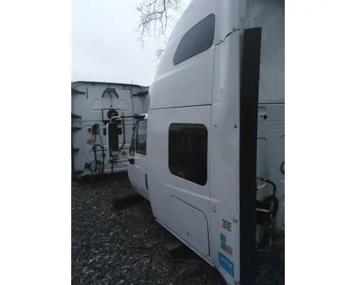 INTERNATIONAL PROSTAR 122 CAB