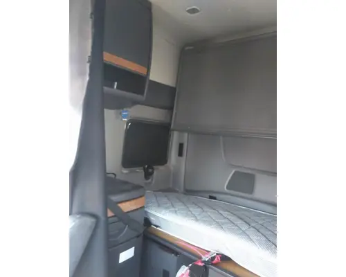 INTERNATIONAL PROSTAR 122 CAB