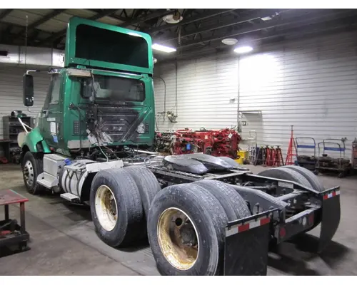 INTERNATIONAL PROSTAR 122 CAB
