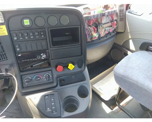 INTERNATIONAL PROSTAR 122 CAB