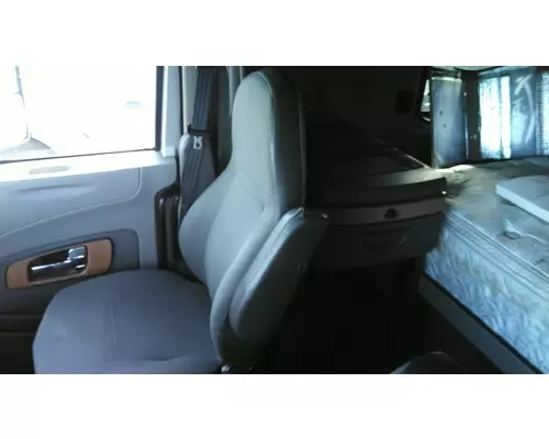 INTERNATIONAL PROSTAR 122 CAB