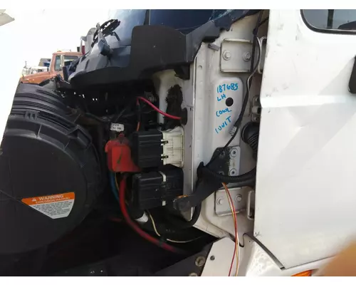 INTERNATIONAL PROSTAR 122 COWL