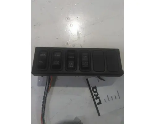 INTERNATIONAL PROSTAR 122 DASH PANEL