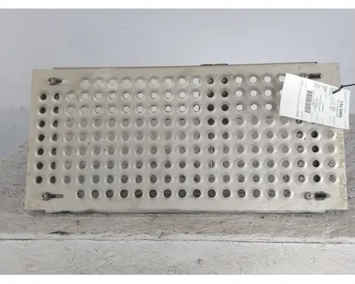 INTERNATIONAL PROSTAR 122 DECK (CATWALK) STEP