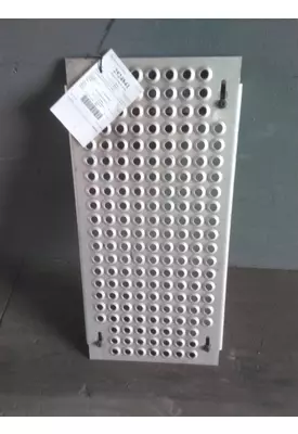 INTERNATIONAL PROSTAR 122 DECK (CATWALK) STEP