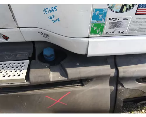 INTERNATIONAL PROSTAR 122 DEF TANK