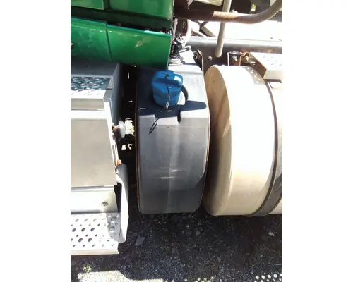 INTERNATIONAL PROSTAR 122 DEF TANK