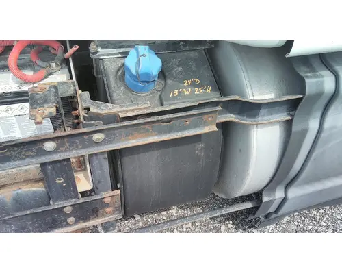 INTERNATIONAL PROSTAR 122 DEF TANK