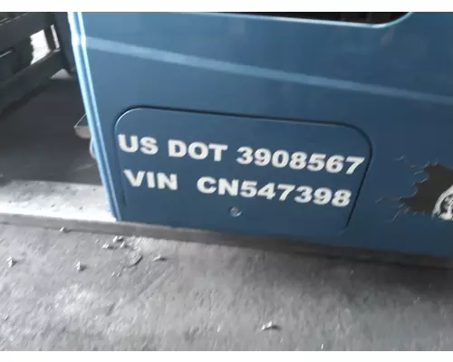 INTERNATIONAL PROSTAR 122 DOOR, COMPARTMENT