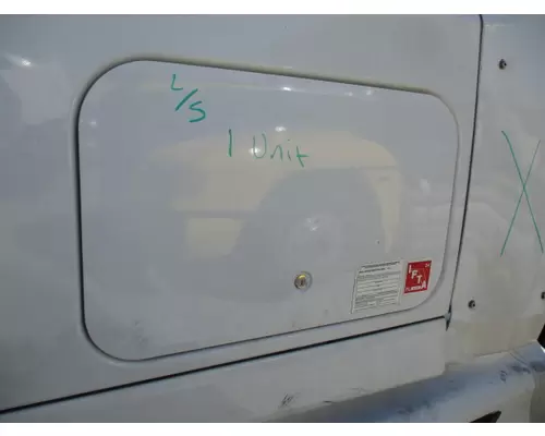 INTERNATIONAL PROSTAR 122 DOOR, COMPARTMENT