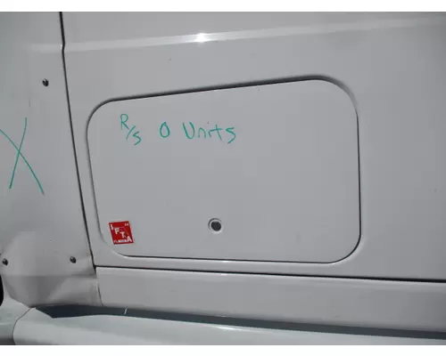 INTERNATIONAL PROSTAR 122 DOOR, COMPARTMENT