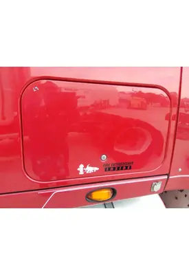 INTERNATIONAL PROSTAR 122 DOOR, COMPARTMENT