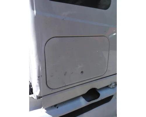 INTERNATIONAL PROSTAR 122 DOOR, COMPARTMENT