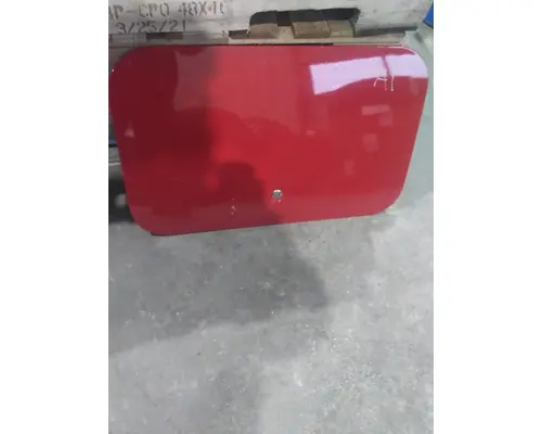 INTERNATIONAL PROSTAR 122 DOOR, COMPARTMENT