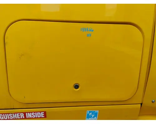 INTERNATIONAL PROSTAR 122 DOOR, COMPARTMENT