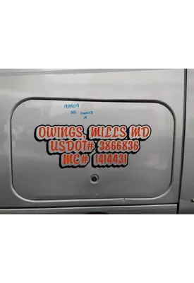 INTERNATIONAL PROSTAR 122 DOOR, COMPARTMENT