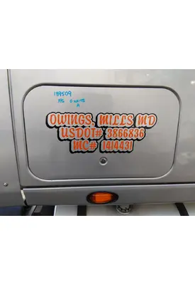 INTERNATIONAL PROSTAR 122 DOOR, COMPARTMENT