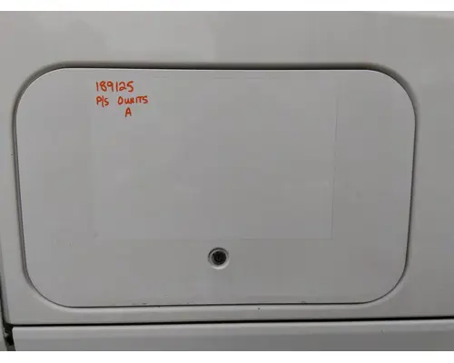 INTERNATIONAL PROSTAR 122 DOOR, COMPARTMENT