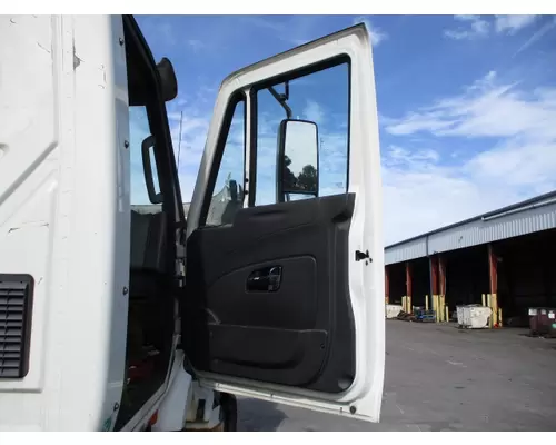 INTERNATIONAL PROSTAR 122 DOOR ASSEMBLY, FRONT