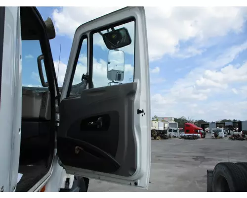 INTERNATIONAL PROSTAR 122 DOOR ASSEMBLY, FRONT