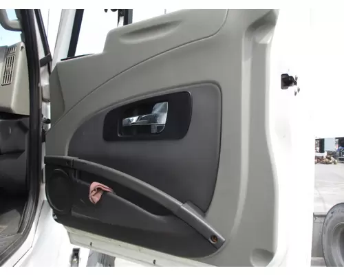 INTERNATIONAL PROSTAR 122 DOOR ASSEMBLY, FRONT