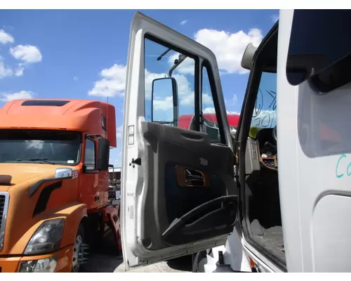 INTERNATIONAL PROSTAR 122 DOOR ASSEMBLY, FRONT