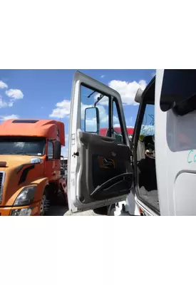 INTERNATIONAL PROSTAR 122 DOOR ASSEMBLY, FRONT