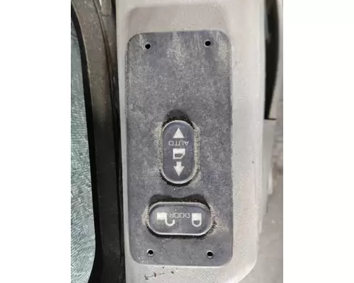 INTERNATIONAL PROSTAR 122 DOOR ASSEMBLY, FRONT