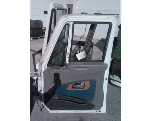 INTERNATIONAL PROSTAR 122 DOOR ASSEMBLY, FRONT