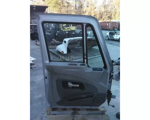 INTERNATIONAL PROSTAR 122 DOOR ASSEMBLY, FRONT