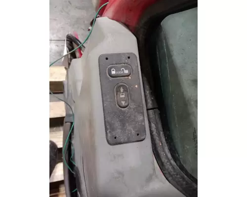 INTERNATIONAL PROSTAR 122 DOOR ASSEMBLY, FRONT
