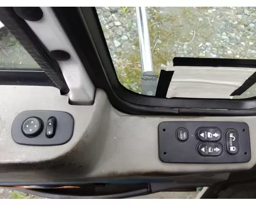 INTERNATIONAL PROSTAR 122 DOOR ASSEMBLY, FRONT